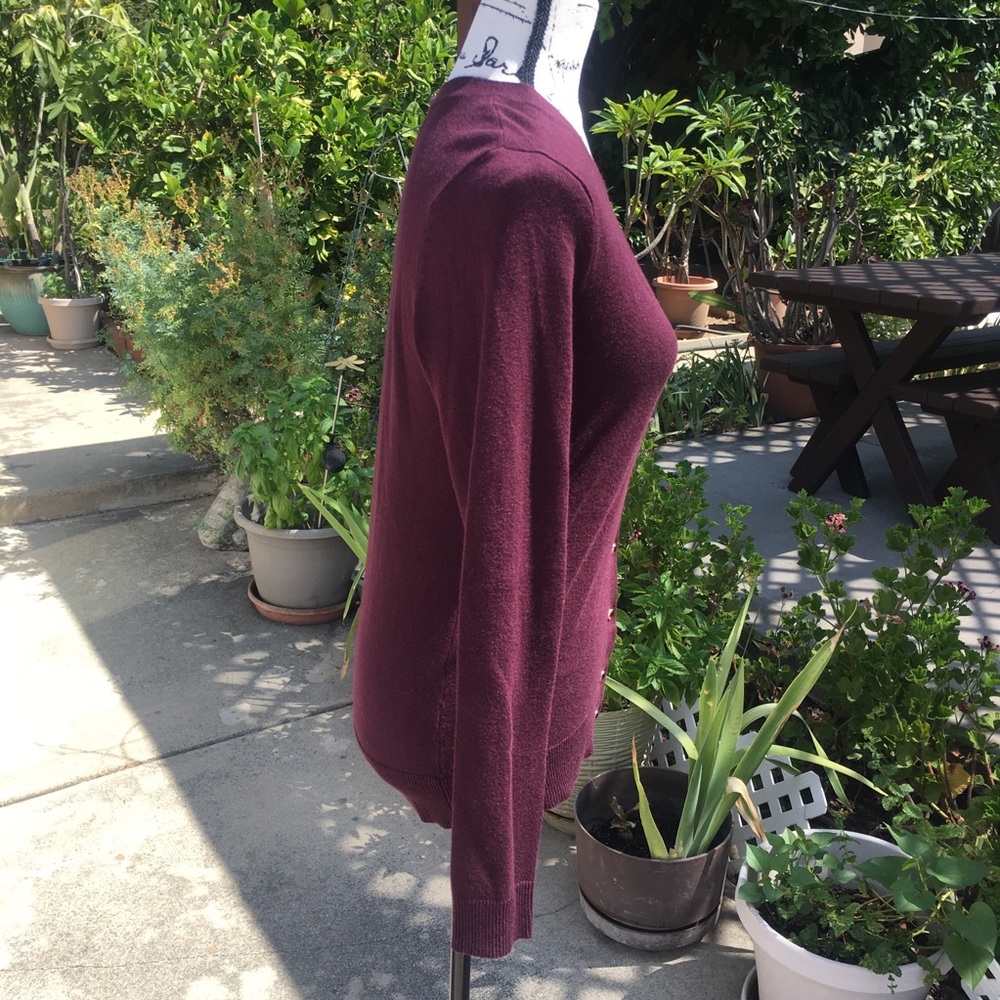 BNWT NY&Co Jeweled V-Neck Chelsea Cardigan - Picture 2 of 7